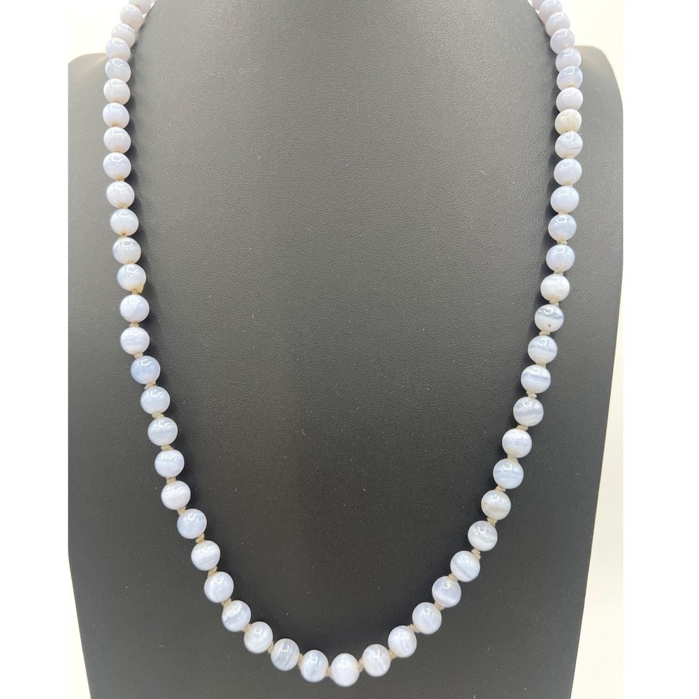 Vintage‎ Periwinkle Beaded Necklace Blue Lace Knotted 28" 8mm Agate Chalcedony